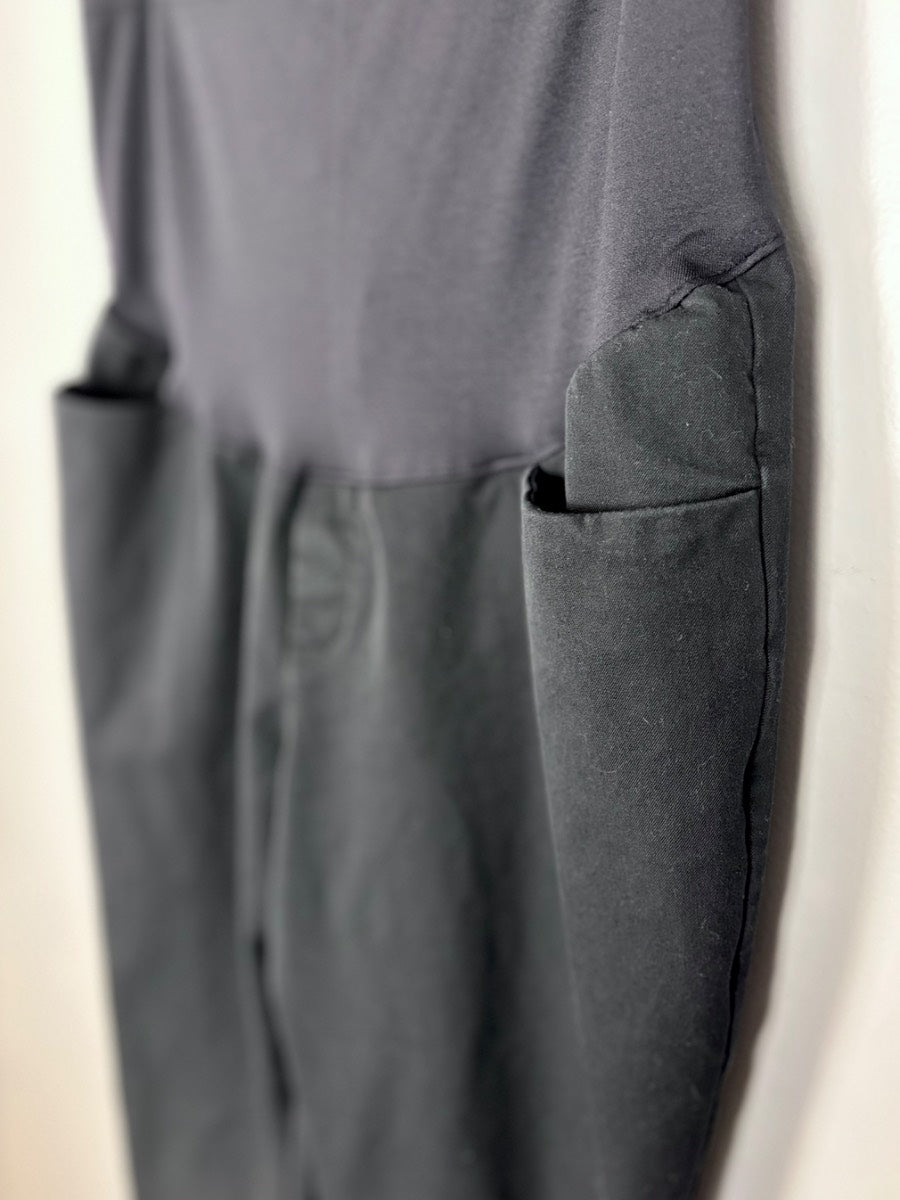 L - Old Navy Black Slim Trousers