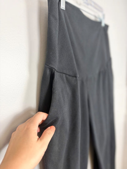 L - Soft & Cozy Black Jogger Pants