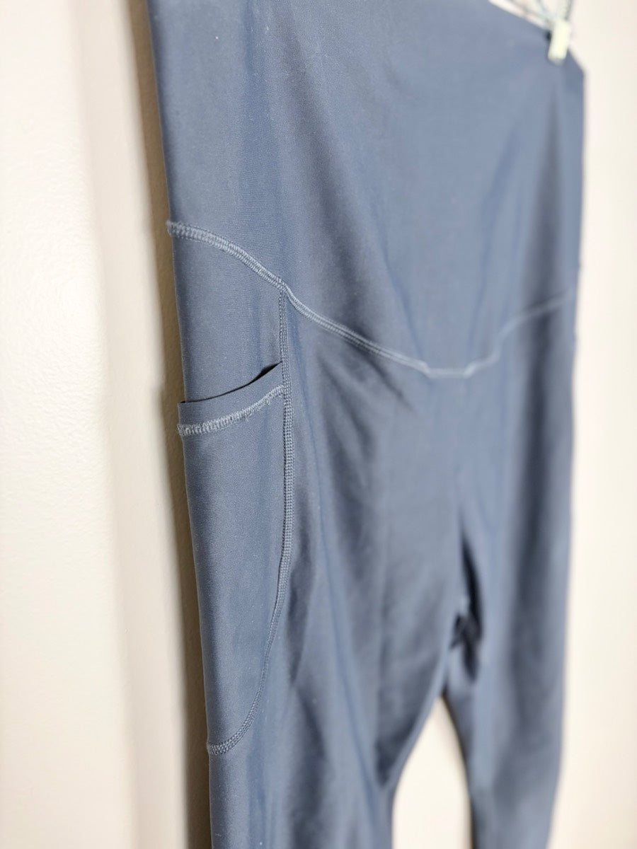 XL - Old Navy Active Smoky Blue Leggings
