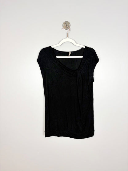 L - Thyme Black Drape Tee