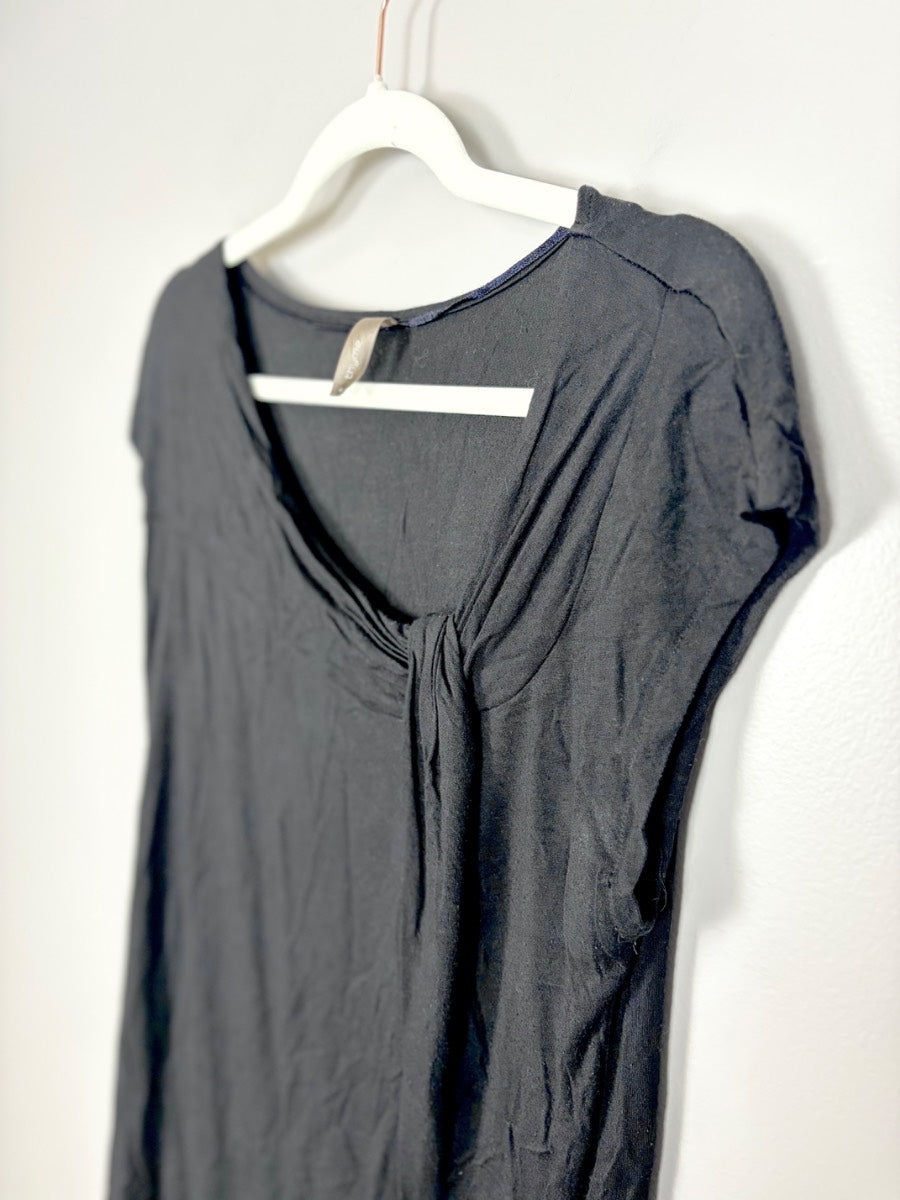 L - Thyme Black Drape Tee