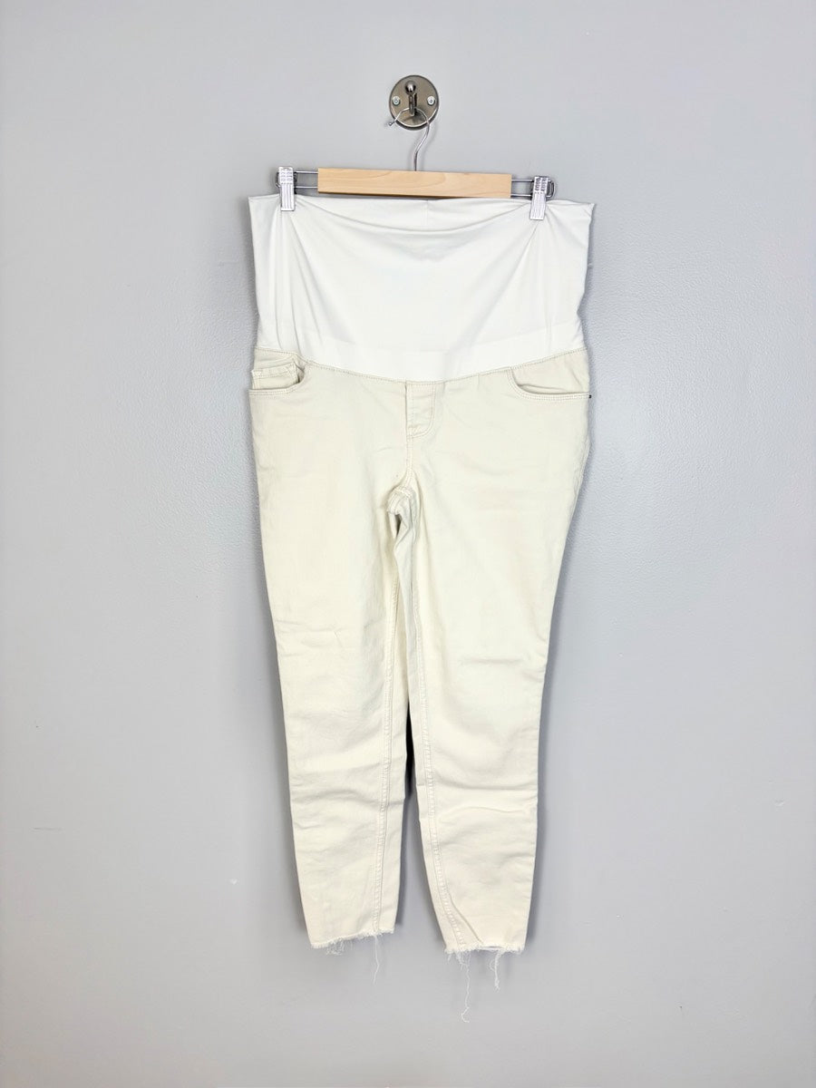 M/8 - Old Navy Cream Skinny Jeans