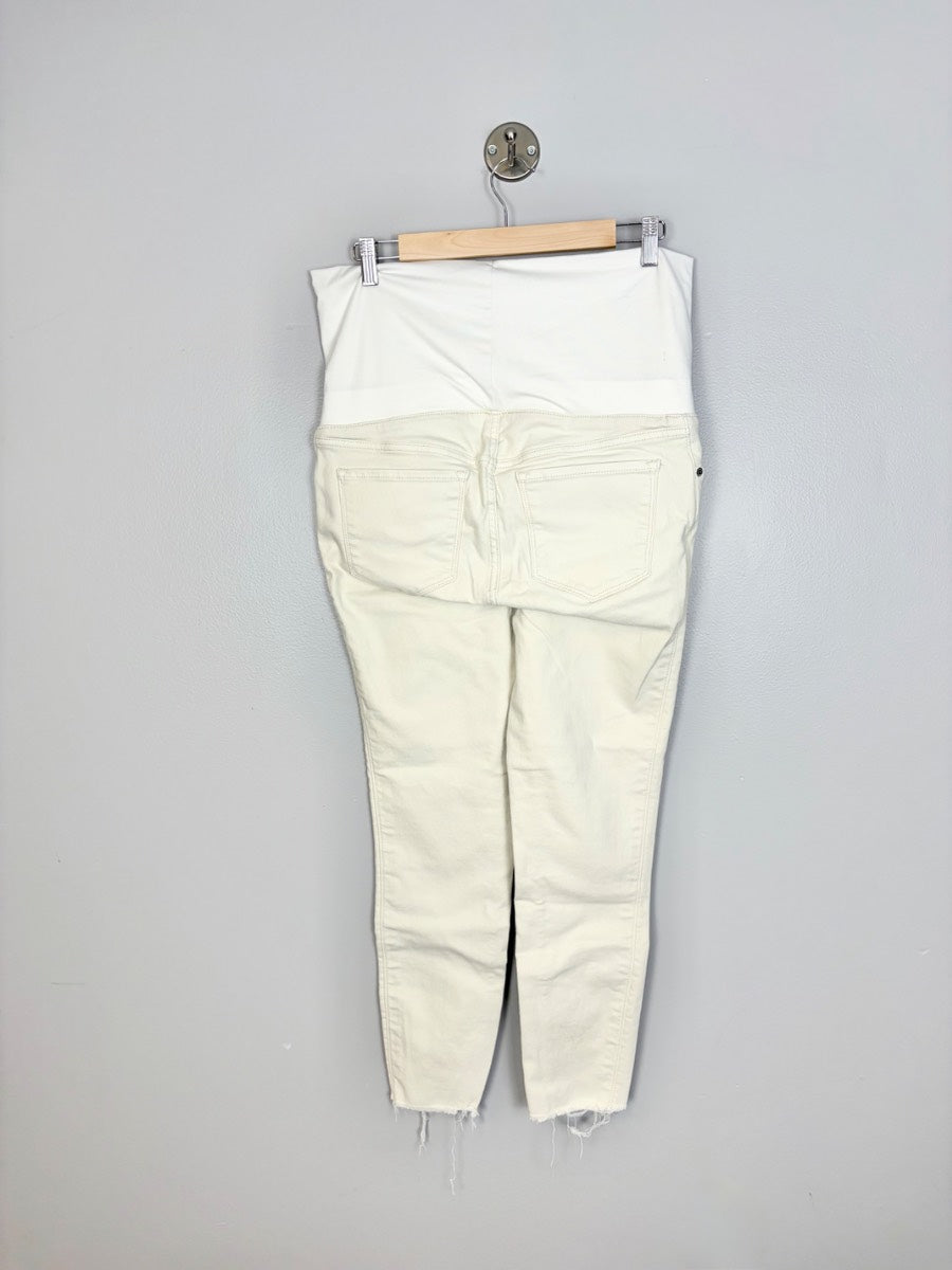 M/8 - Old Navy Cream Skinny Jeans