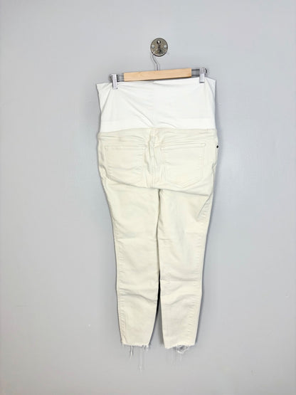M/8 - Old Navy Cream Skinny Jeans