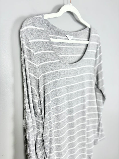 XL - Thyme Striped Light Grey Lace Sleeve Top