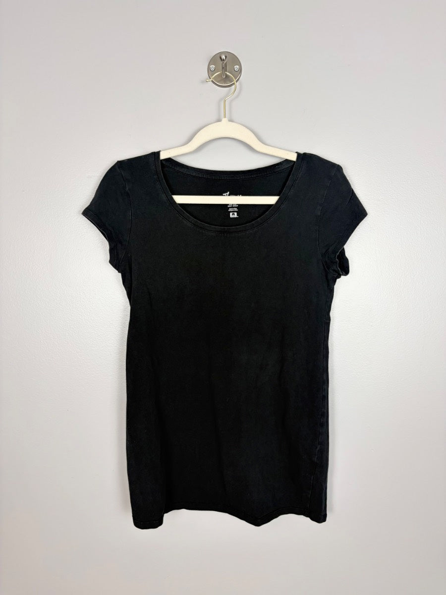 S - Thyme Black Cap Sleeve Tee