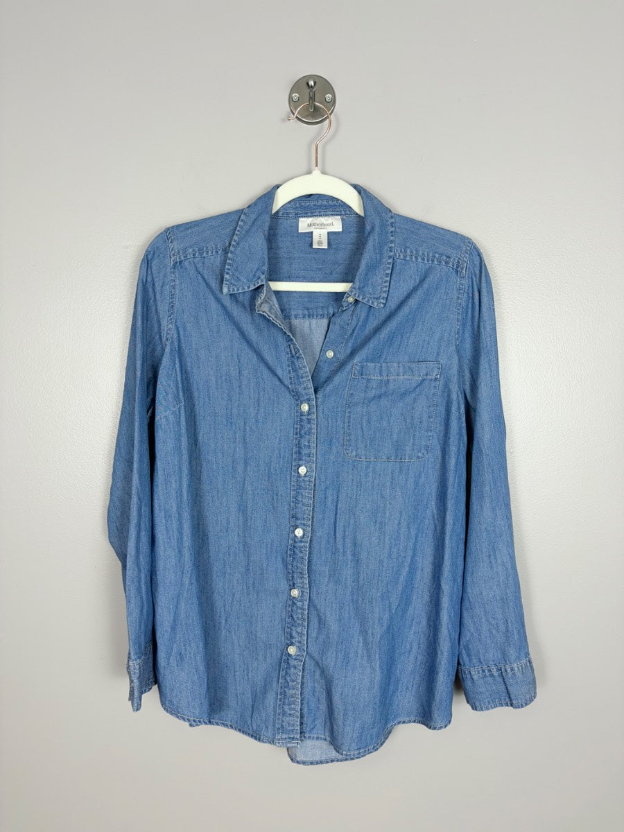 M - Motherhood Chambray Button Down