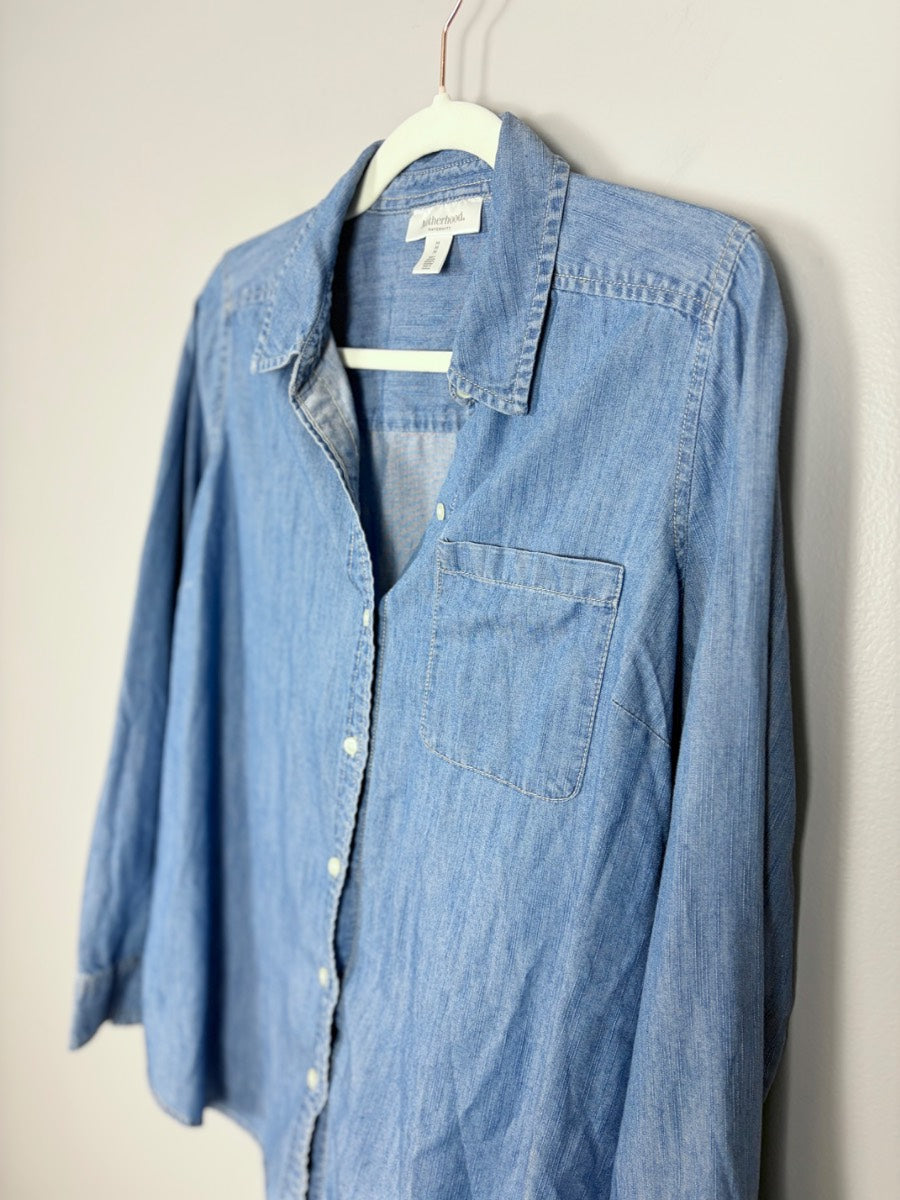 M - Motherhood Chambray Button Down
