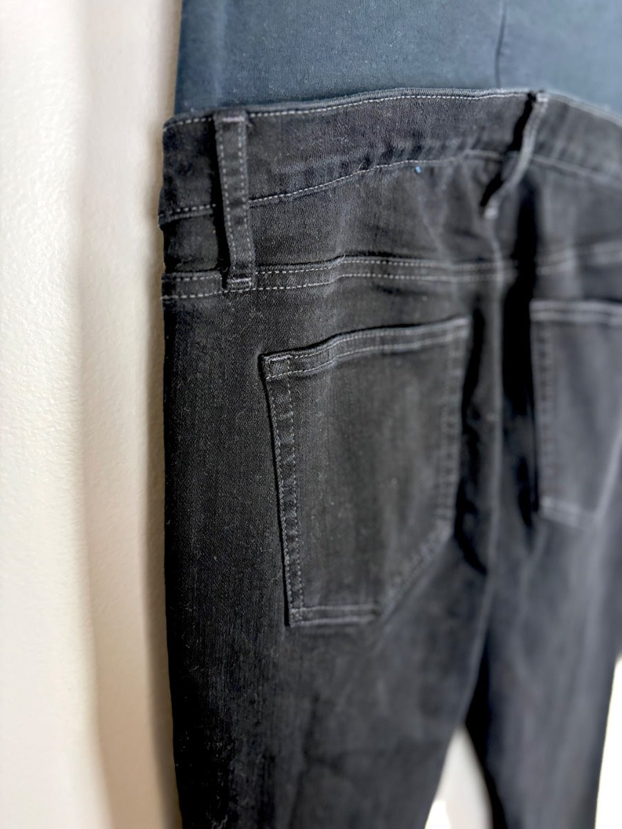 M/8 - Gap Black Skinny Jeans