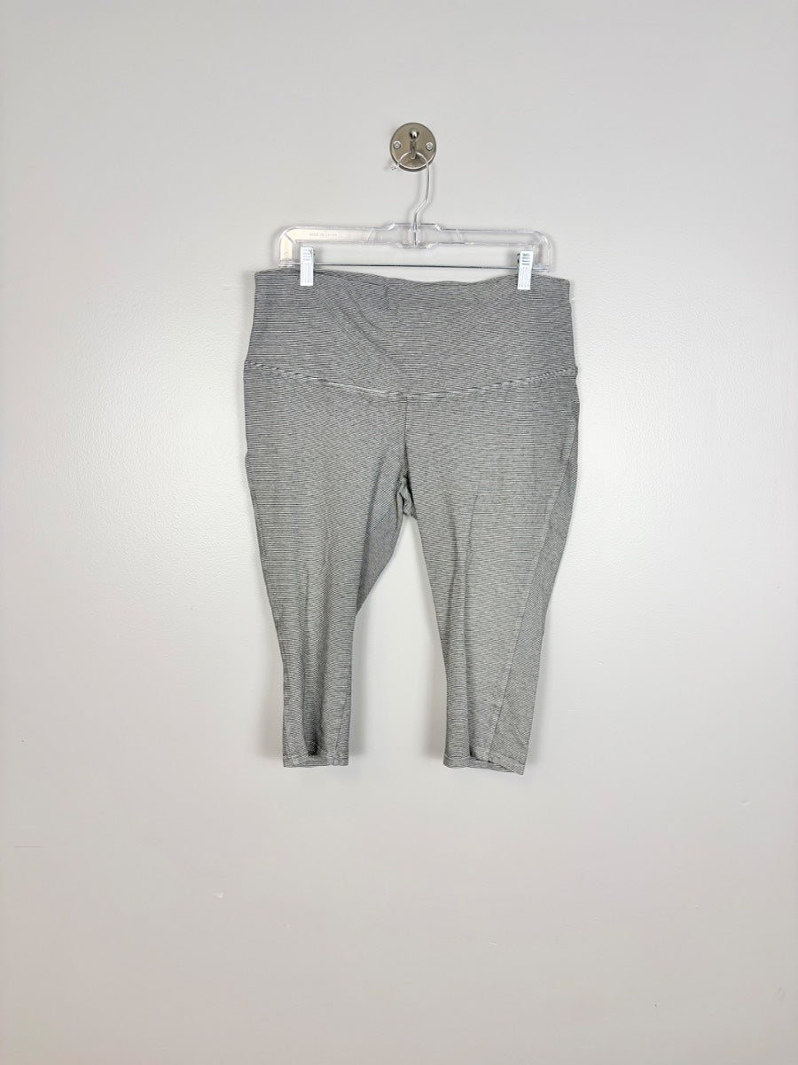 XL - Thyme Striped Crop Leggings