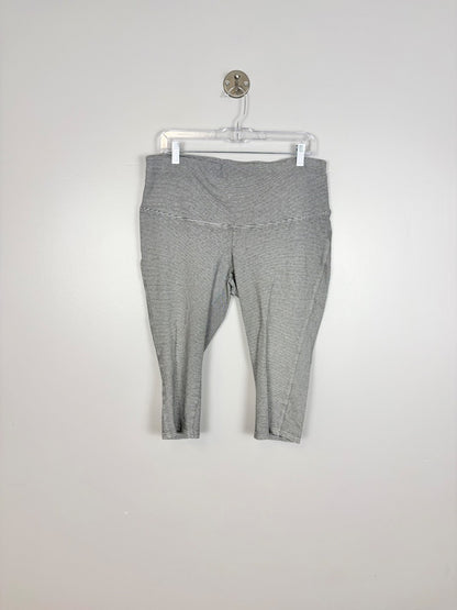 XL - Thyme Striped Crop Leggings