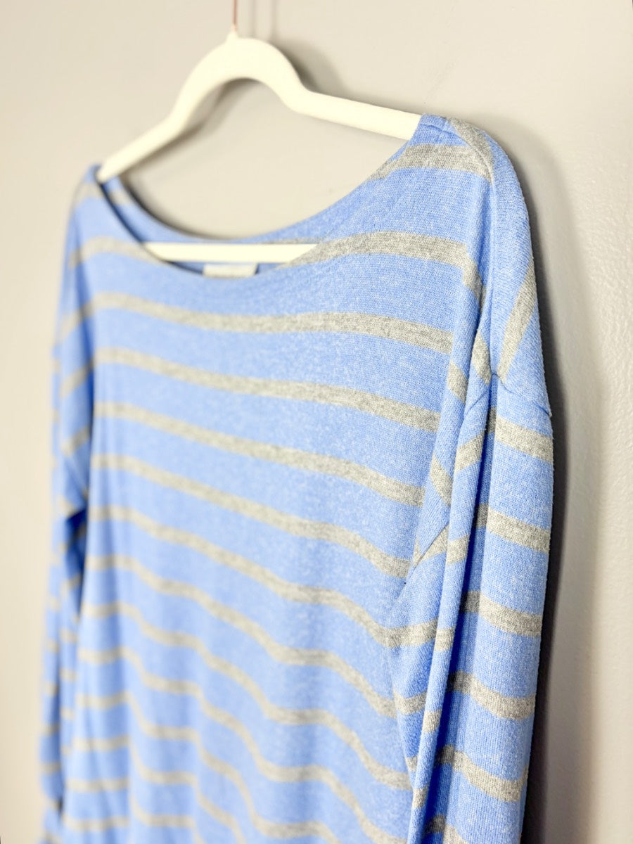 XL - Motherhood Light Blue Striped Pullover Sweater