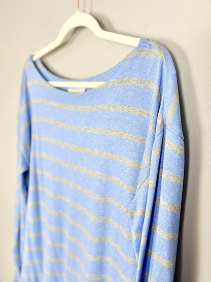 XL - Motherhood Light Blue Striped Pullover Sweater