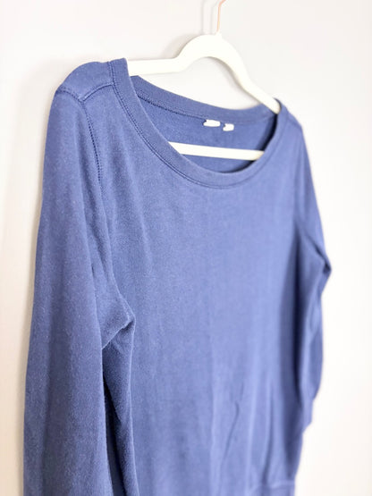 M - Gap Navy Light Sweater