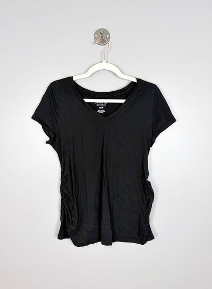 M - Paisley Sky Black V-neck Tee