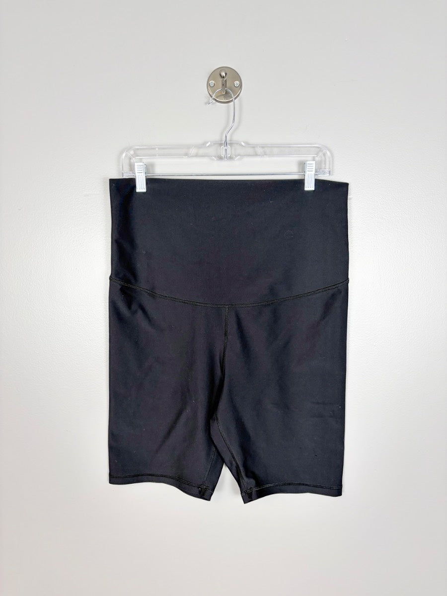 L - Old Navy Active Black Biker Shorts