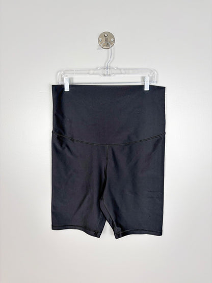 L - Old Navy Active Black Biker Shorts