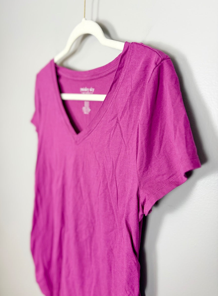 L - Paisley Sky Pink V-neck Short Sleeve Tee