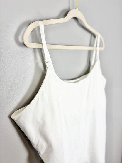 XXL - Old Navy White Nursing Top