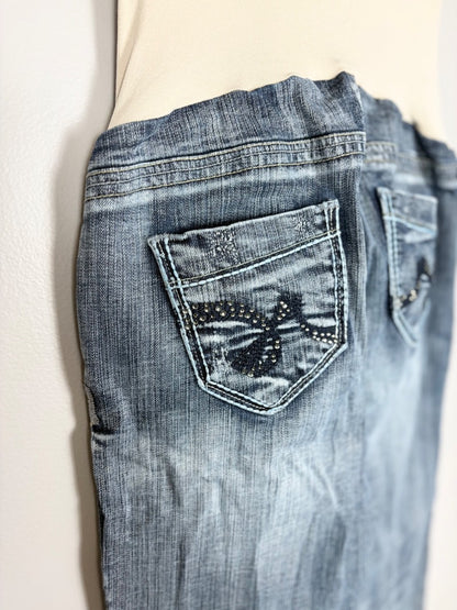 M - Jet Set Embellished Pocket Straight Leg Jeans