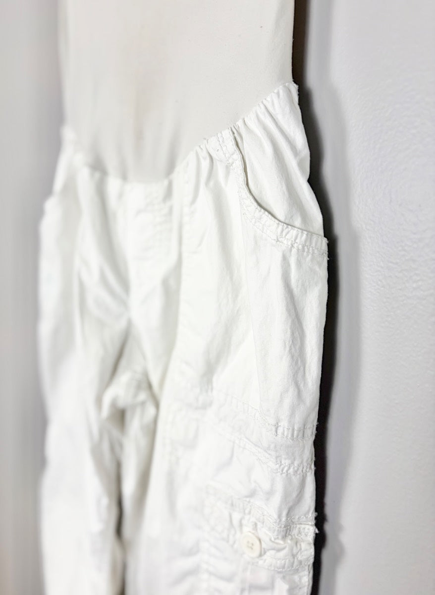 L - Motherhood White Stretch Summer Pants