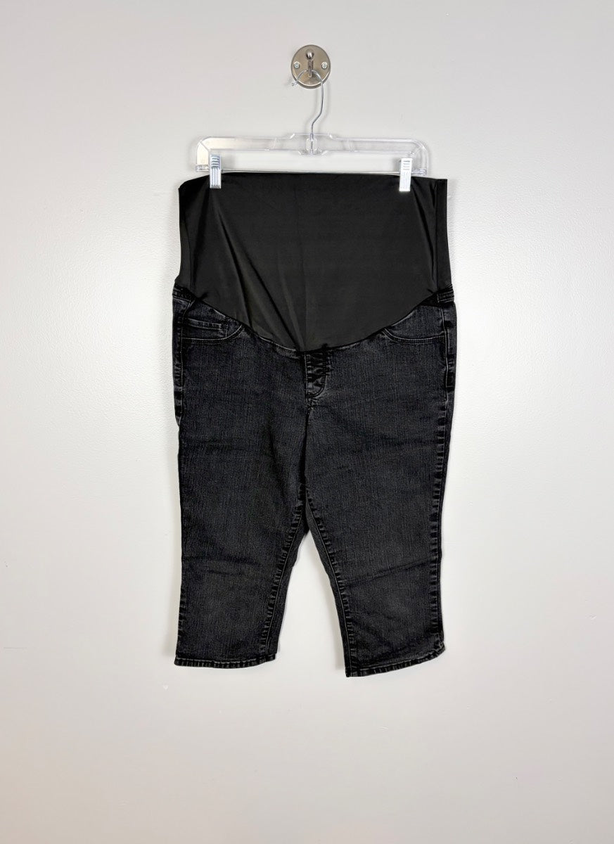 XL - Thyme Slim Fit Black Denim Capris