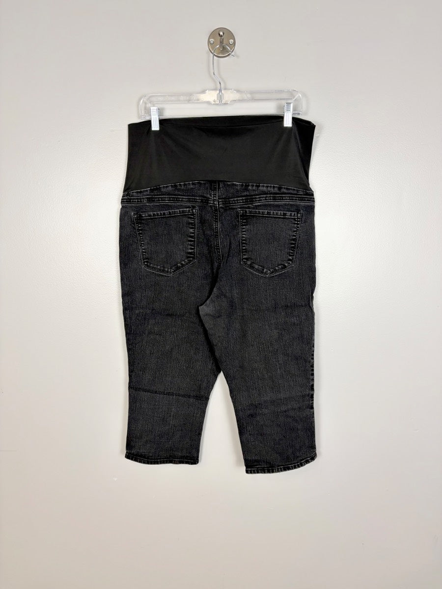 XL - Thyme Slim Fit Black Denim Capris